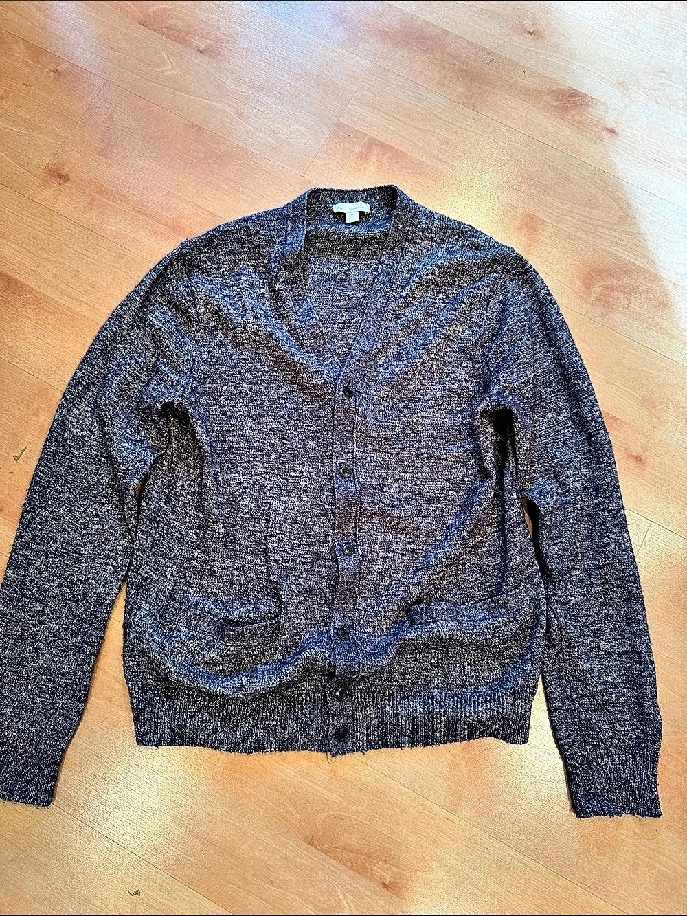 Gap Designed & Crafted V-Neck Button Cardigan Size Medium